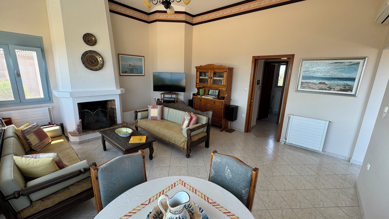 Photo of Livingroom in Aegina Town