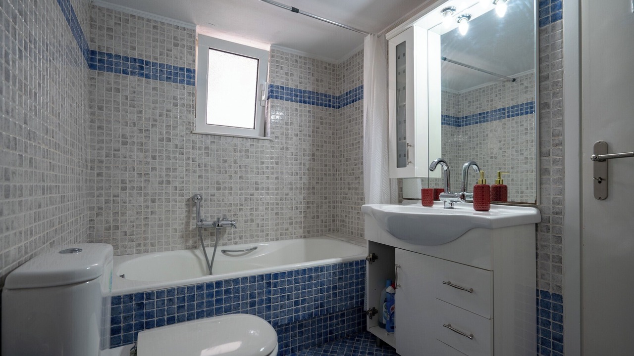 Photo of Bathroom in Khalandrion
