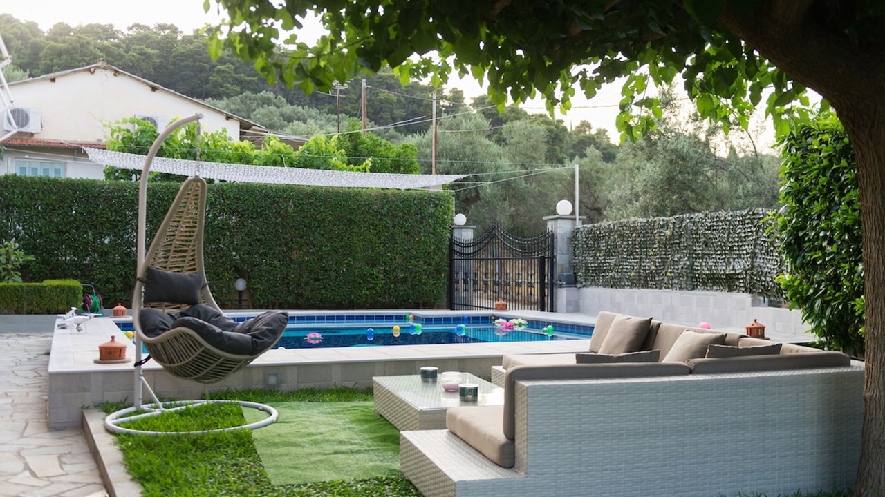 Photo of Outdoor in Lampiri