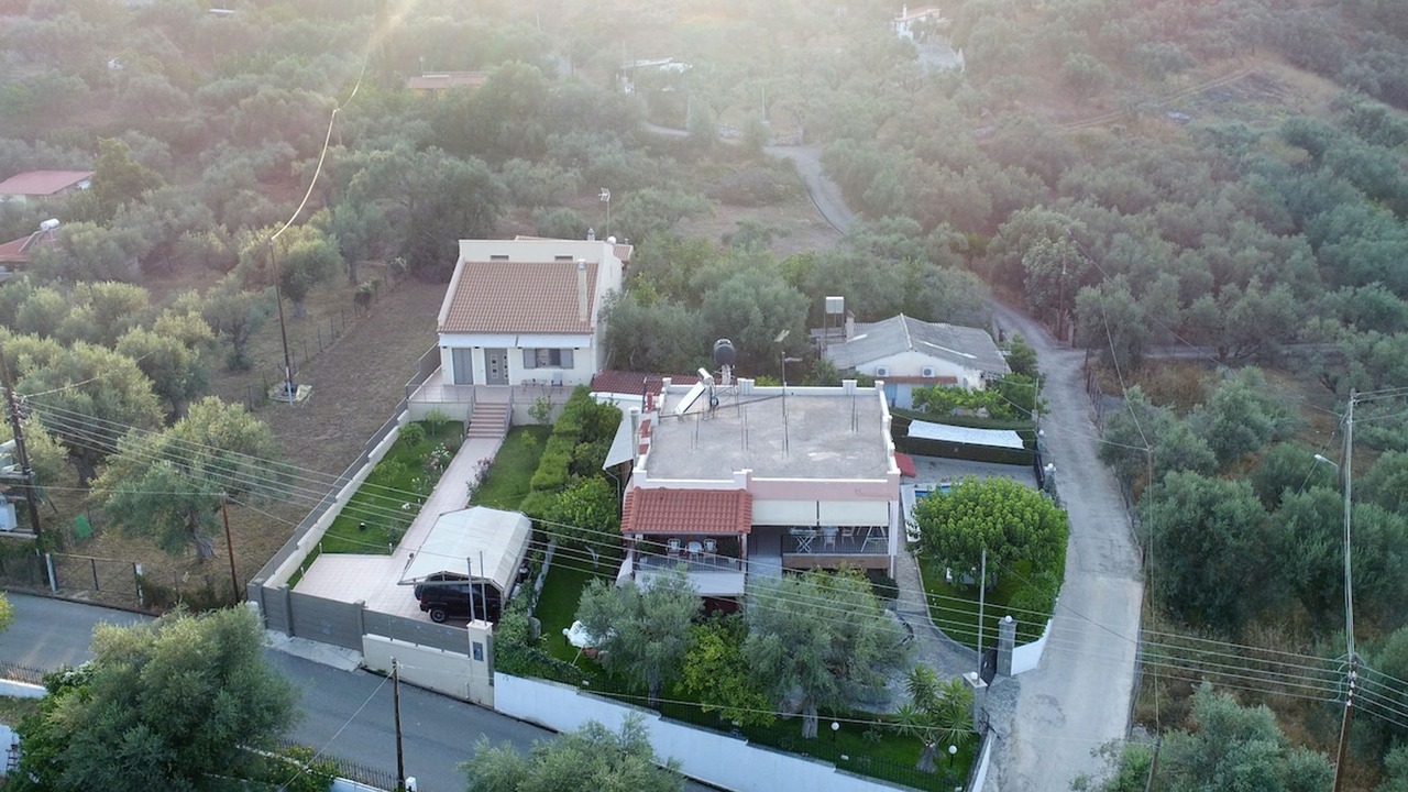 Photo of Outdoor in Lampiri