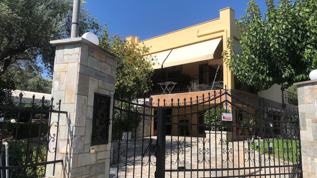 Photo of Outdoor in Lampiri