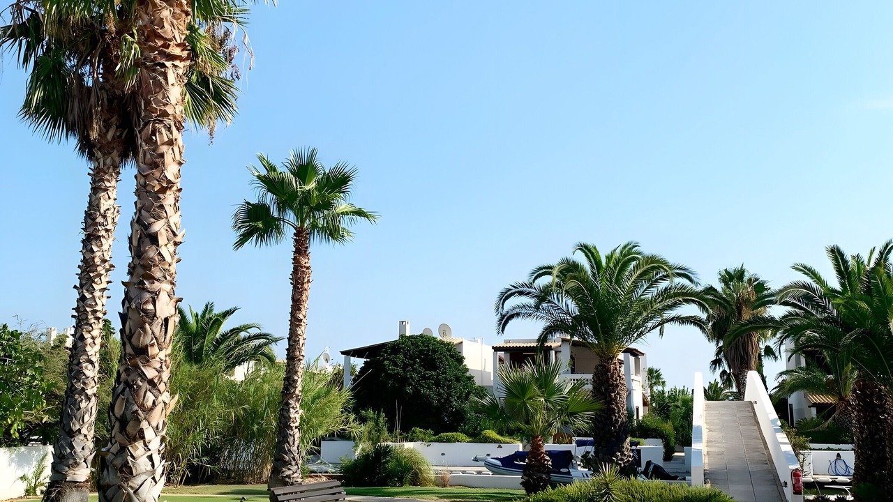 Photo of Outdoor in Plepi