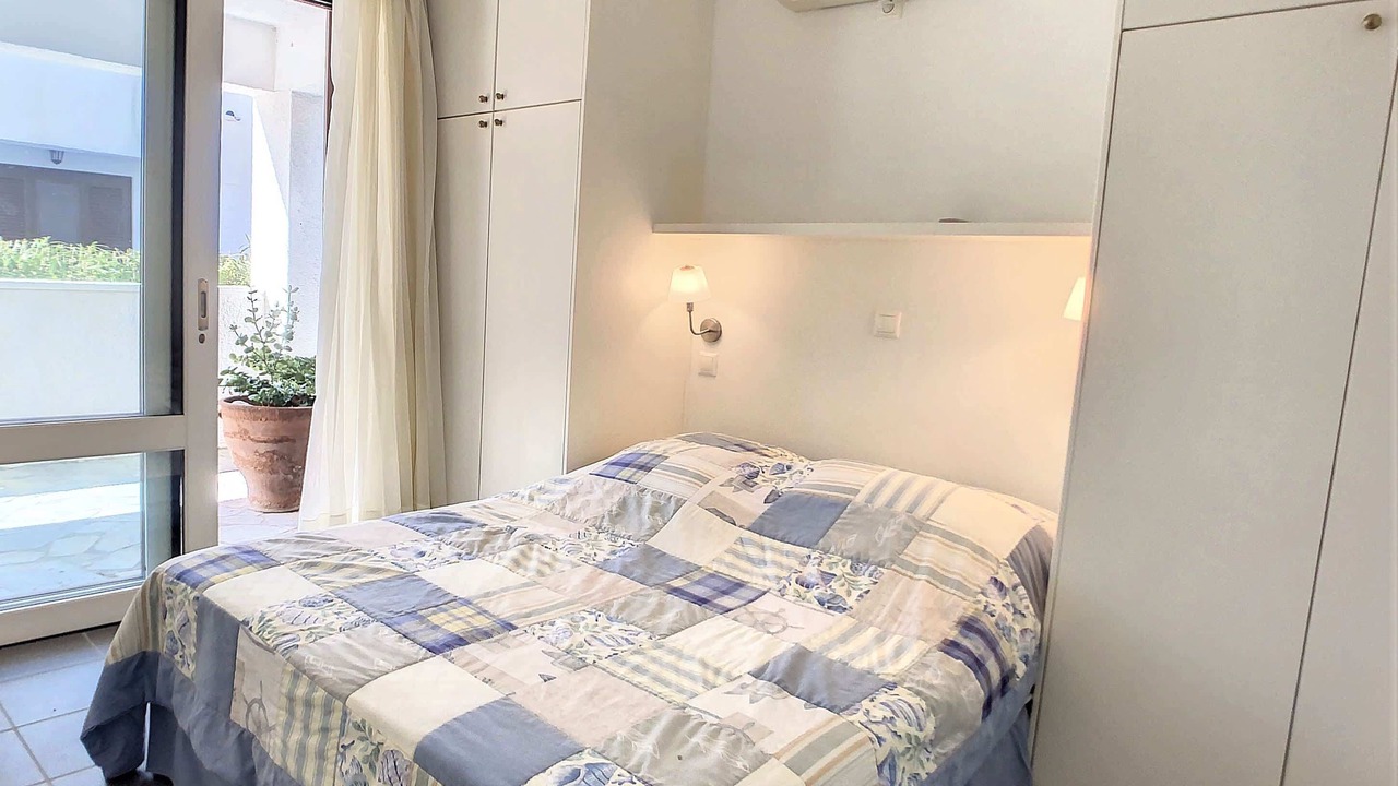 Photo of Bedroom in Plepi