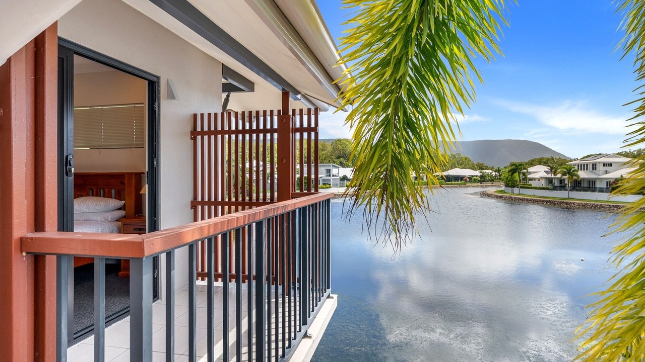 Photo of Patio Balcony in Trinity Beach