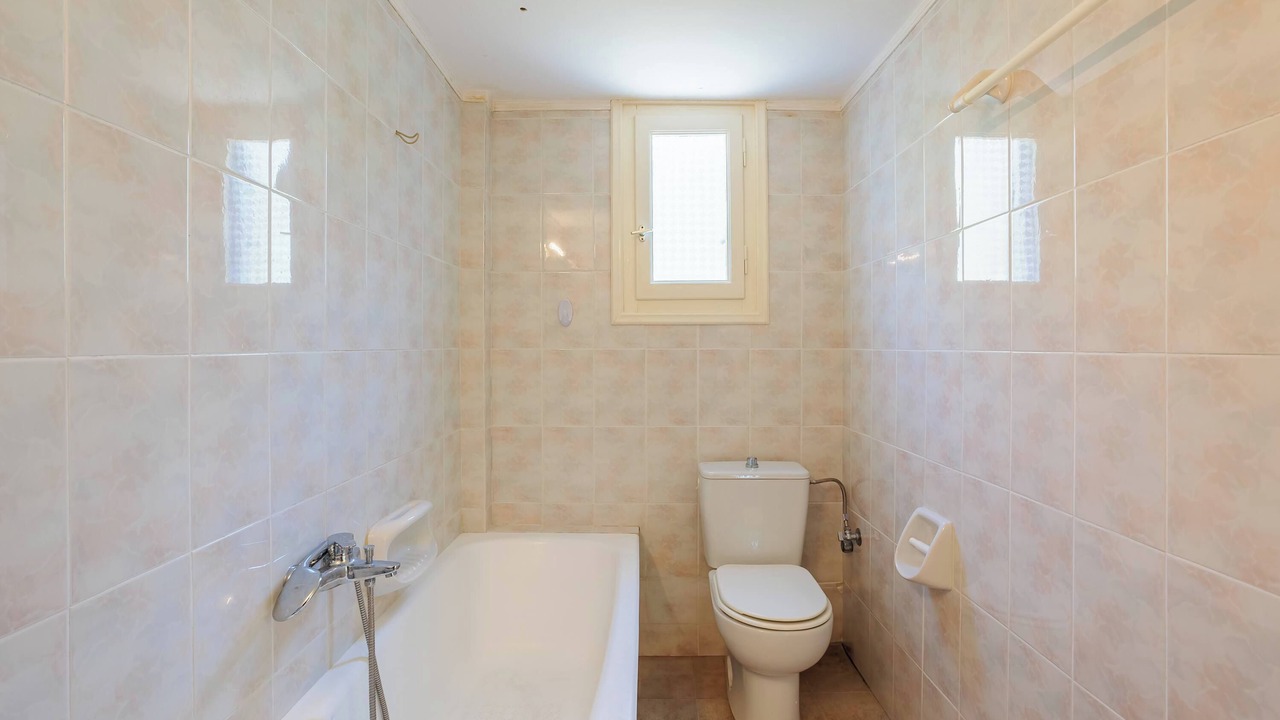 Photo of Bathroom in Diasella