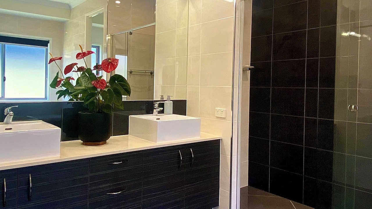 Photo of Bathroom in Banksia Beach