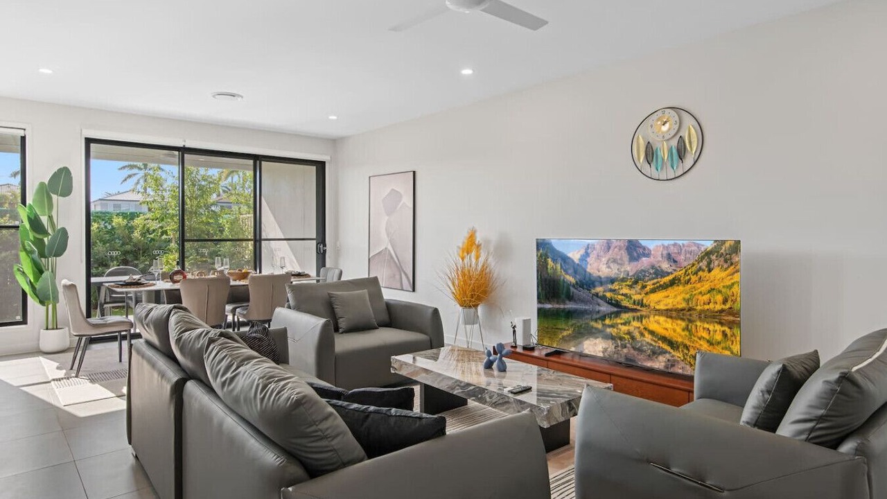 Photo of Livingroom in Helensvale