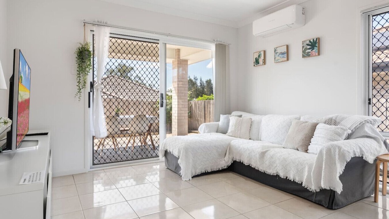 Photo of Livingroom in Deebing Heights