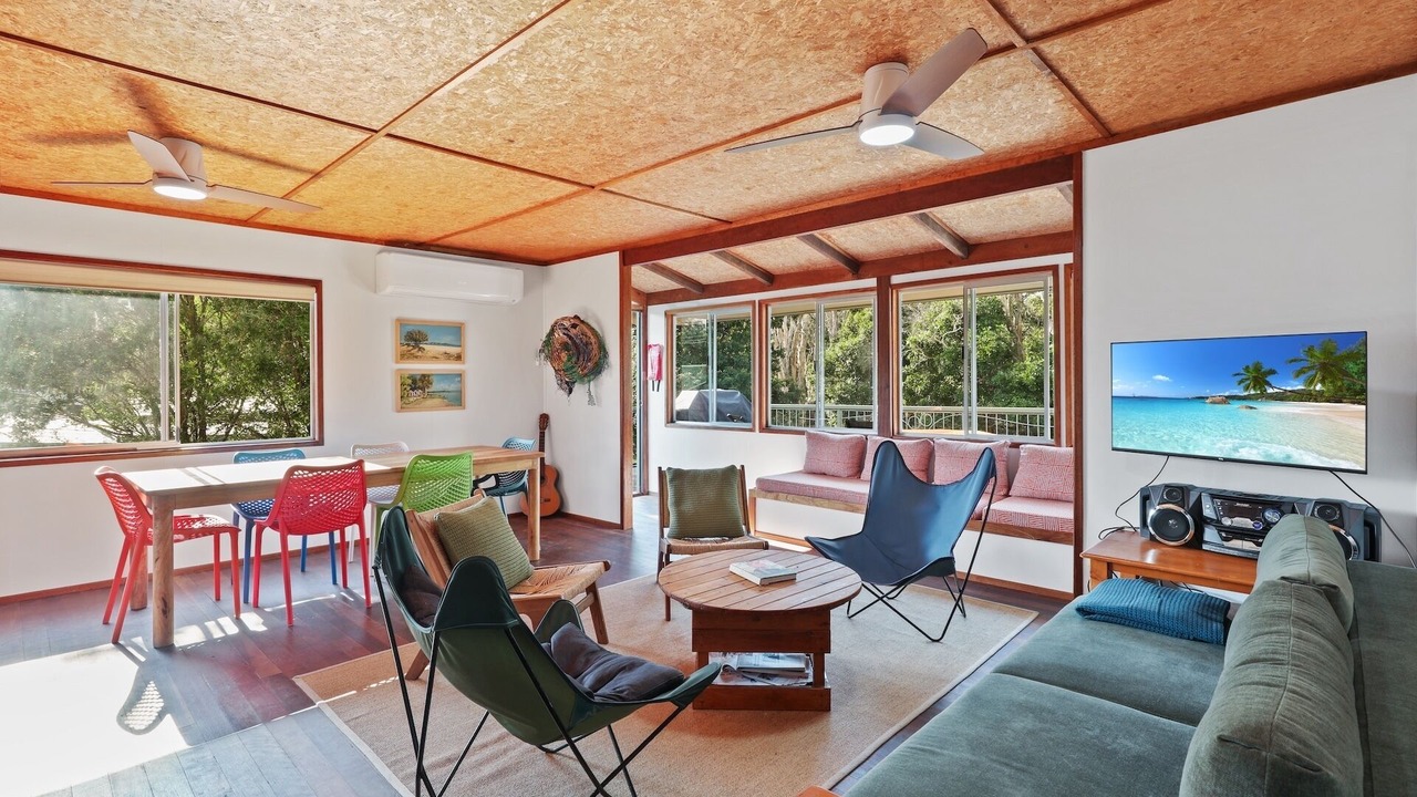 Photo of Livingroom in Amity Point