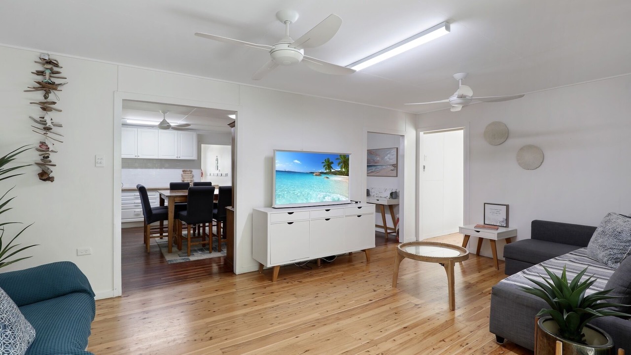 Photo of Livingroom in Amity Point