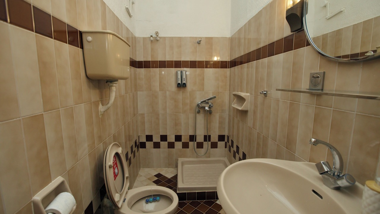 Photo of Bathroom in Tolo