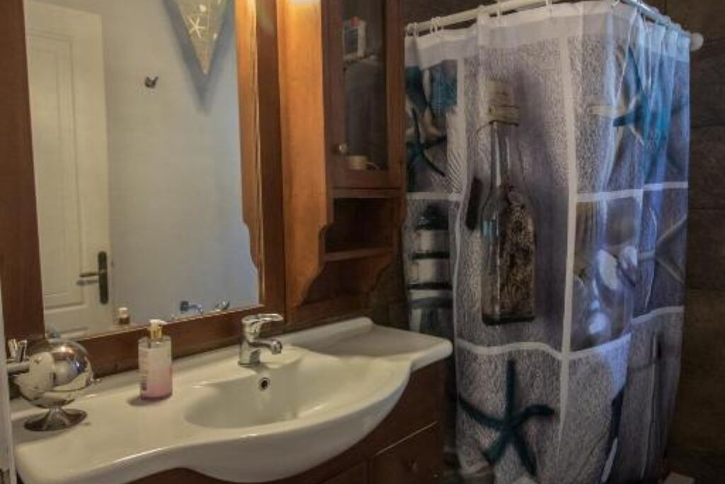 Photo of Bathroom in Vathy