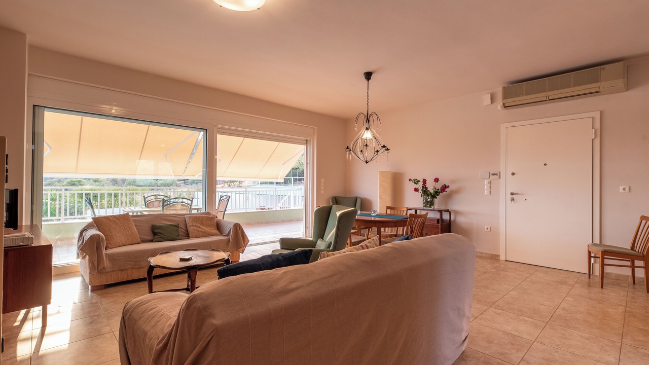 Photo of Livingroom in Limni Vouliagmenis
