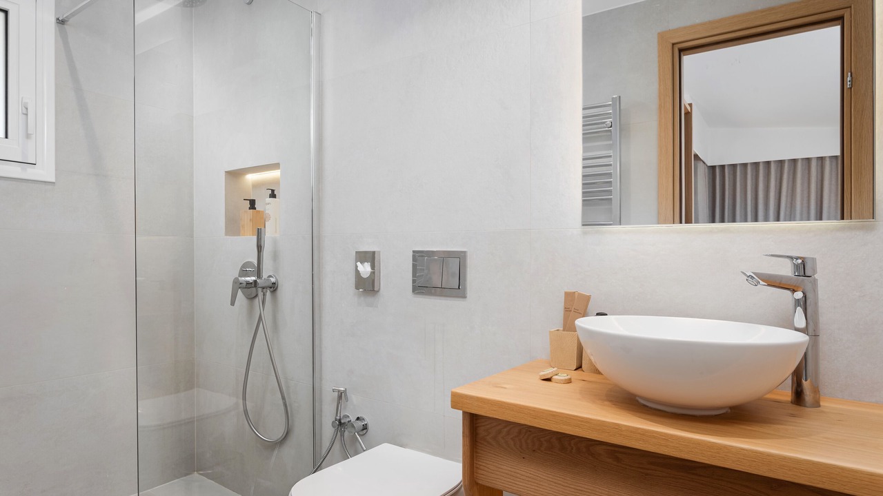 Photo of Bathroom in Aegina Town