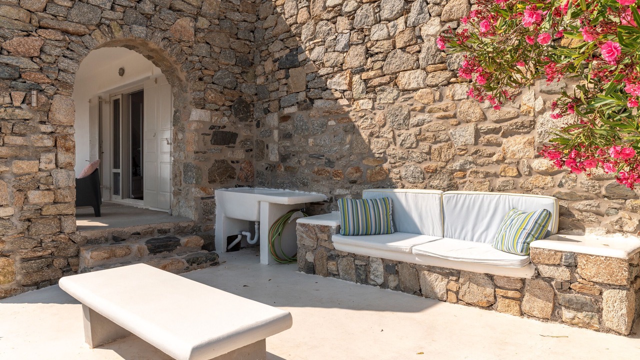 Photo of Patio Balcony in Faros Armenistis