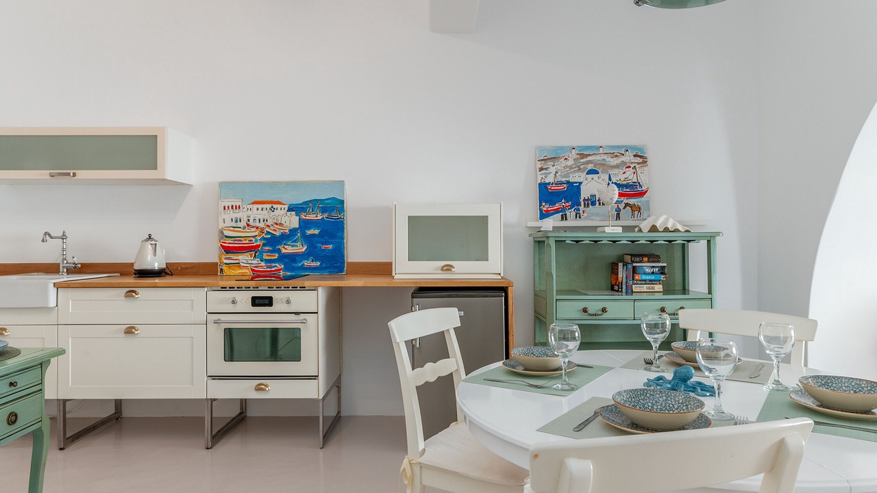 Photo of Kitchen in Faros Armenistis