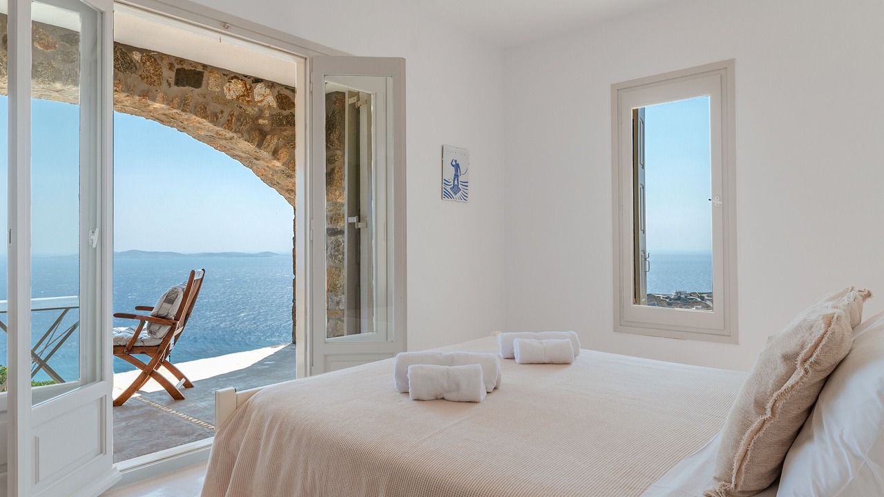 Photo of Bedroom in Faros Armenistis