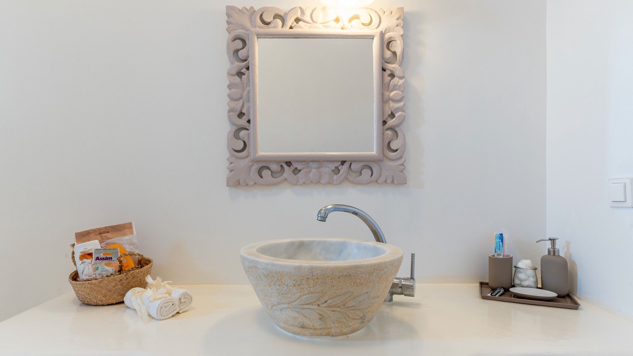 Photo of Bathroom in Faros Armenistis