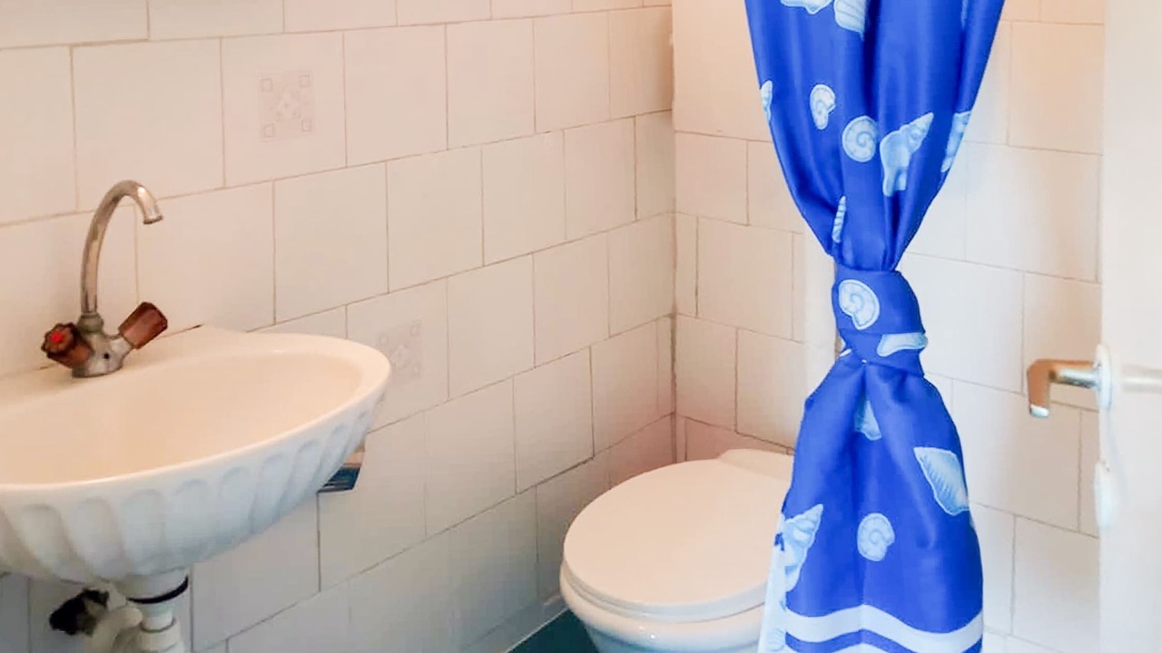 Photo of Bathroom in Patitiri