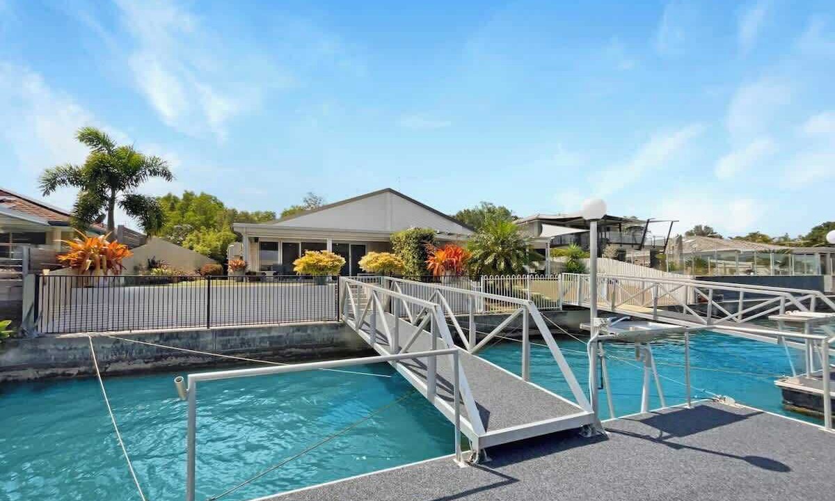 Photo of Others in Banksia Beach