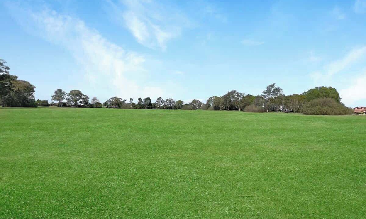 Photo of Others in Banksia Beach