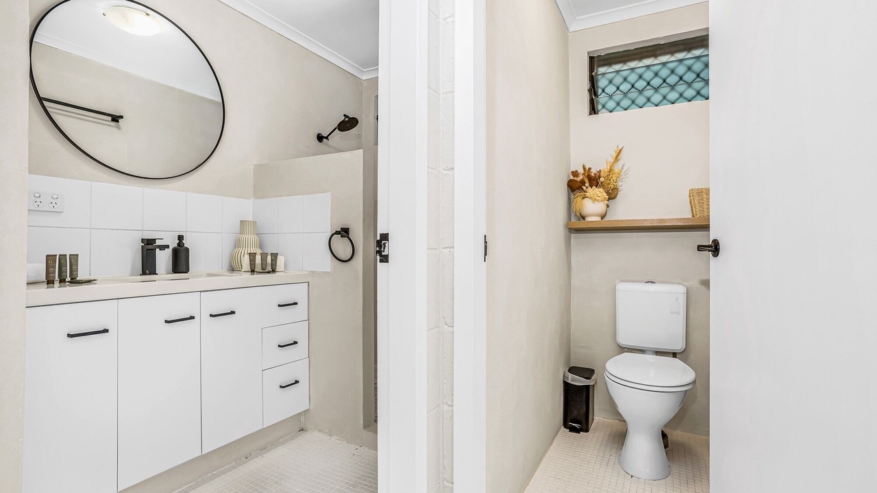 Photo of Bathroom in Holloways Beach