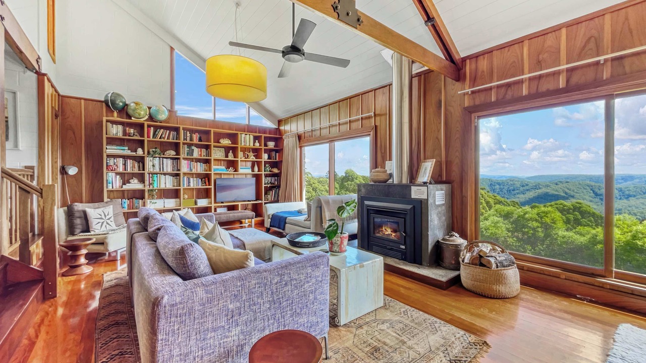 Photo of Livingroom in Booroobin
