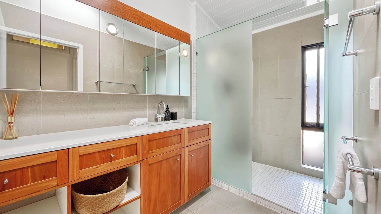 Photo of Bathroom in Booroobin