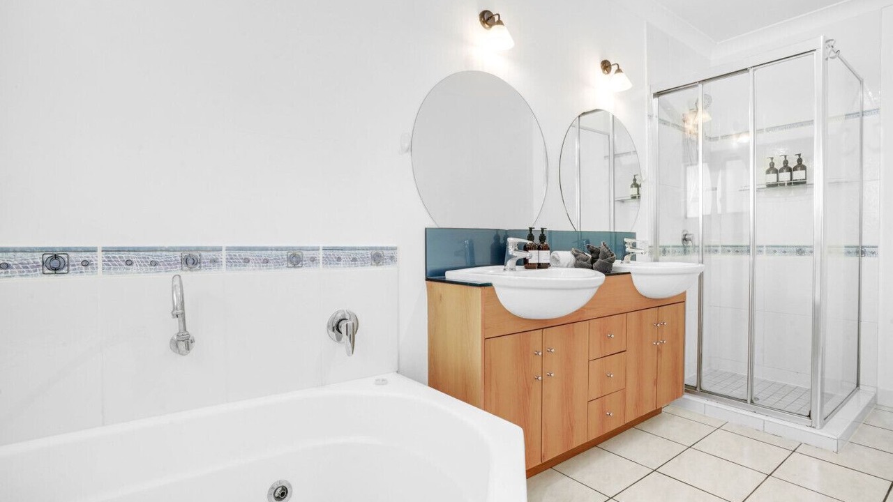Photo of Bathroom in Yorkeys Knob