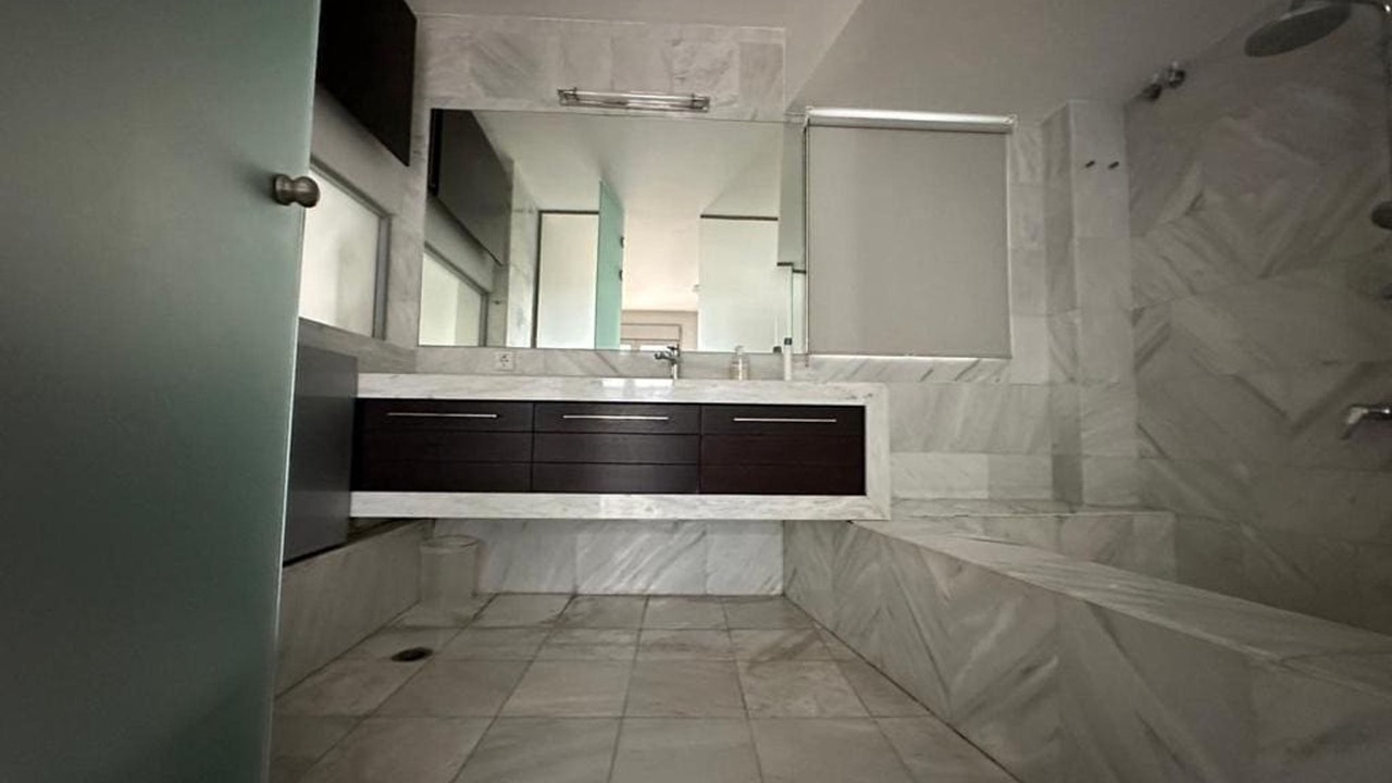 Photo of Bathroom in Mets