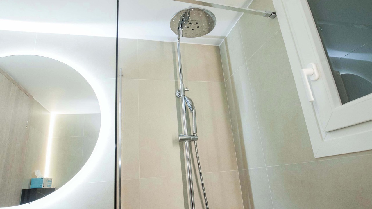 Photo of Bathroom in Kypseli