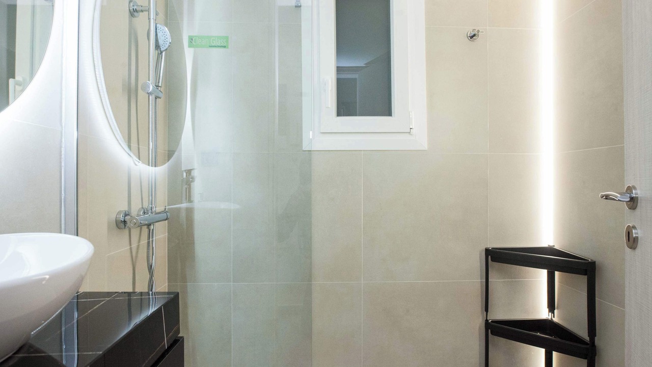 Photo of Bathroom in Kypseli