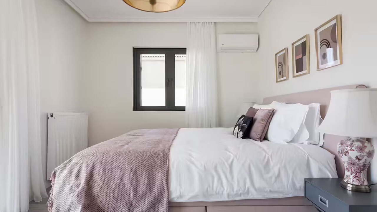 Photo of Bedroom in Glyfada