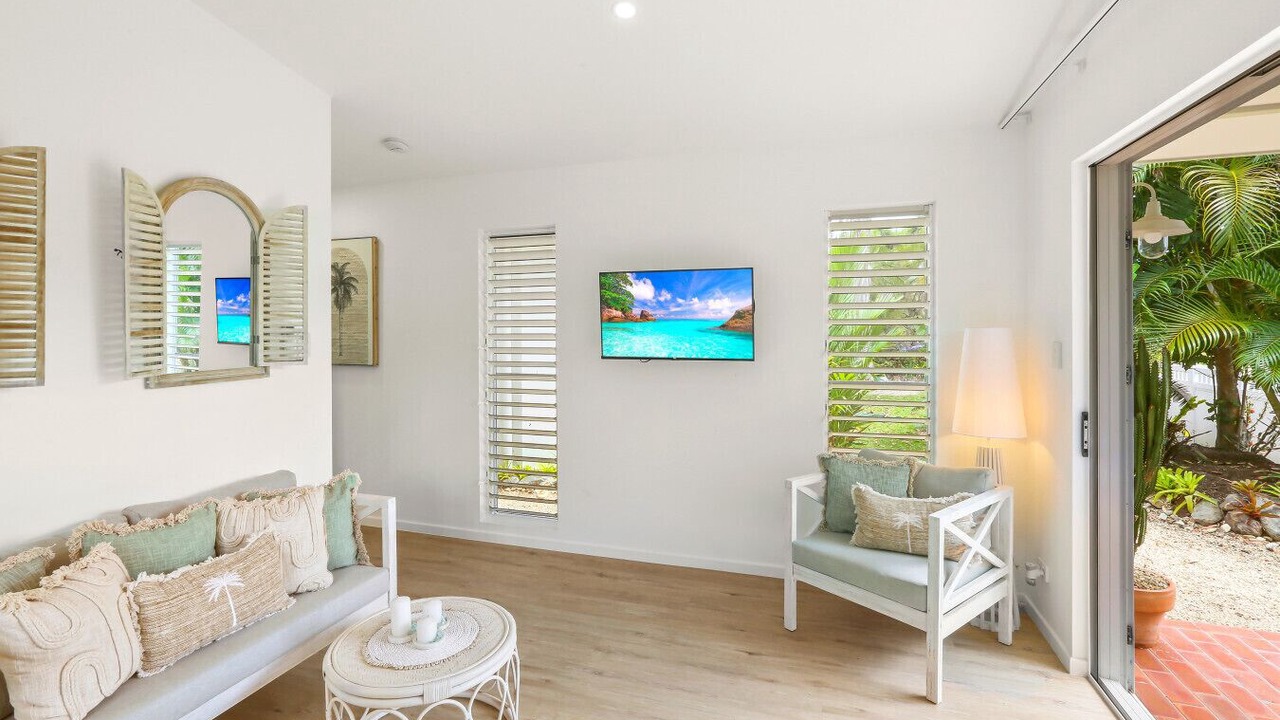 Photo of Livingroom in Clifton Beach