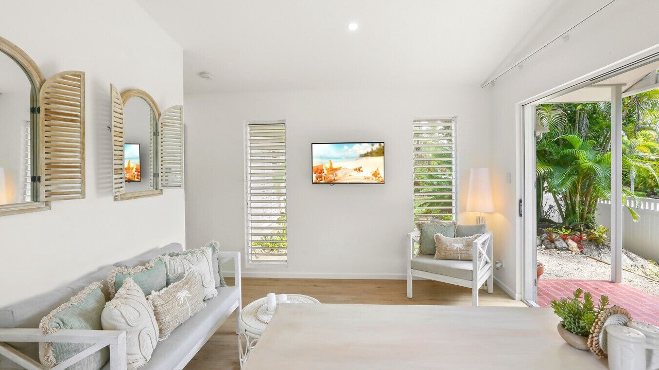Photo of Livingroom in Clifton Beach