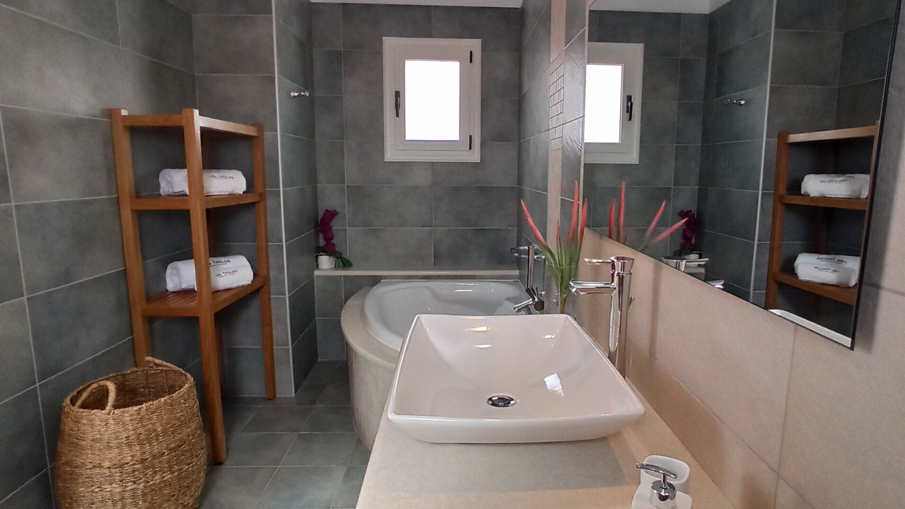Photo of Bathroom in Pefki