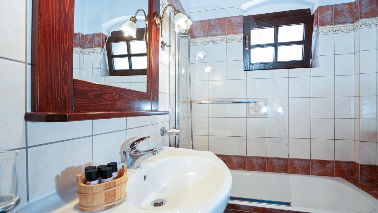 Photo of Bathroom in Potamia