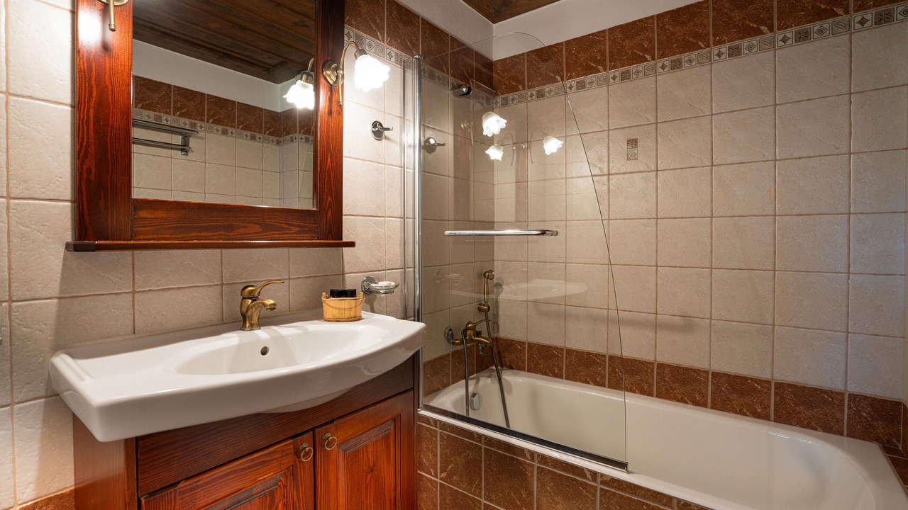 Photo of Bathroom in Potamia