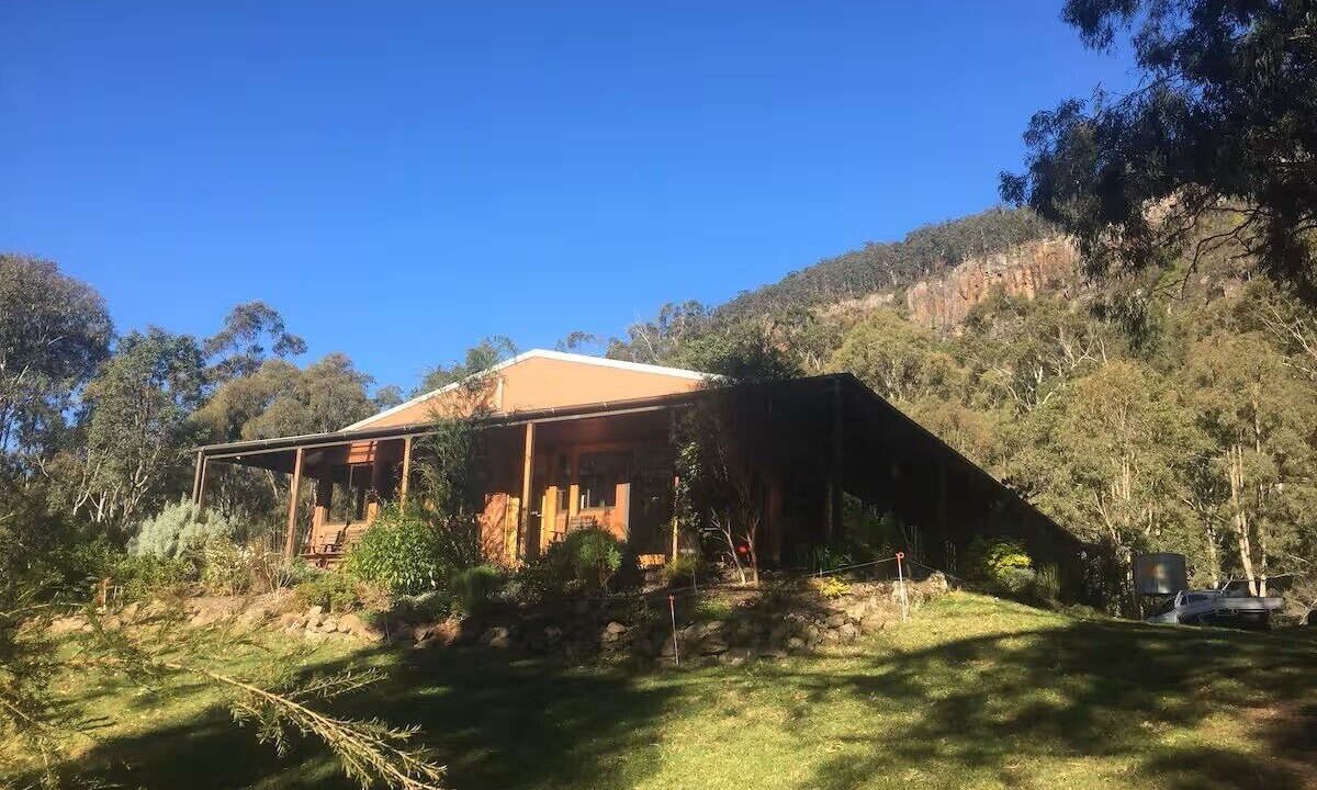 Photo of Outdoor in The Head