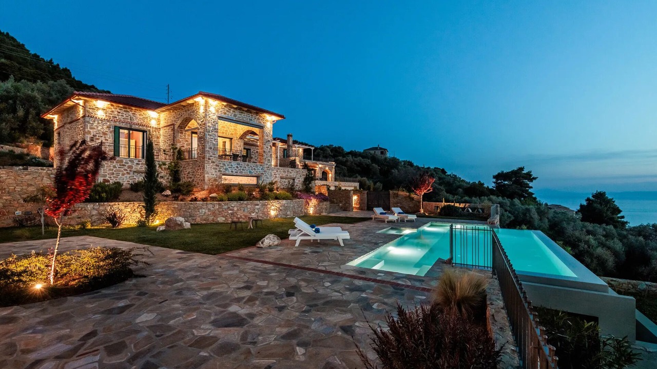 Photo of Outdoor in Glossa