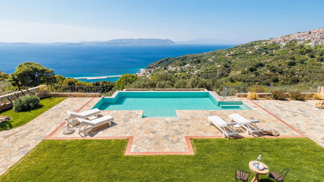 Photo of Outdoor in Glossa