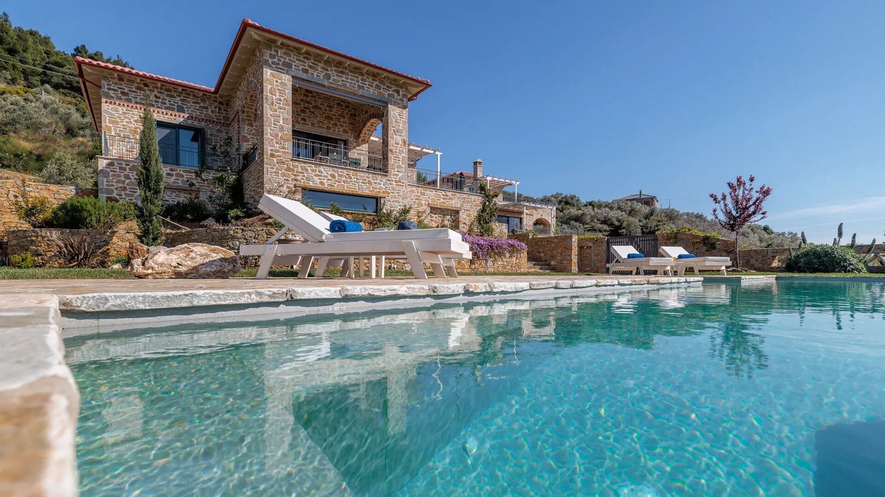 Photo of Outdoor in Glossa