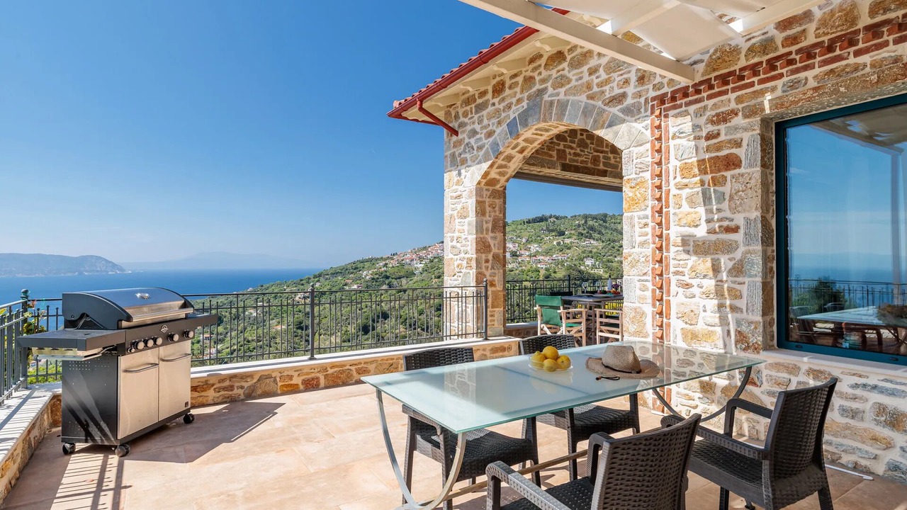 Photo of Outdoor in Glossa