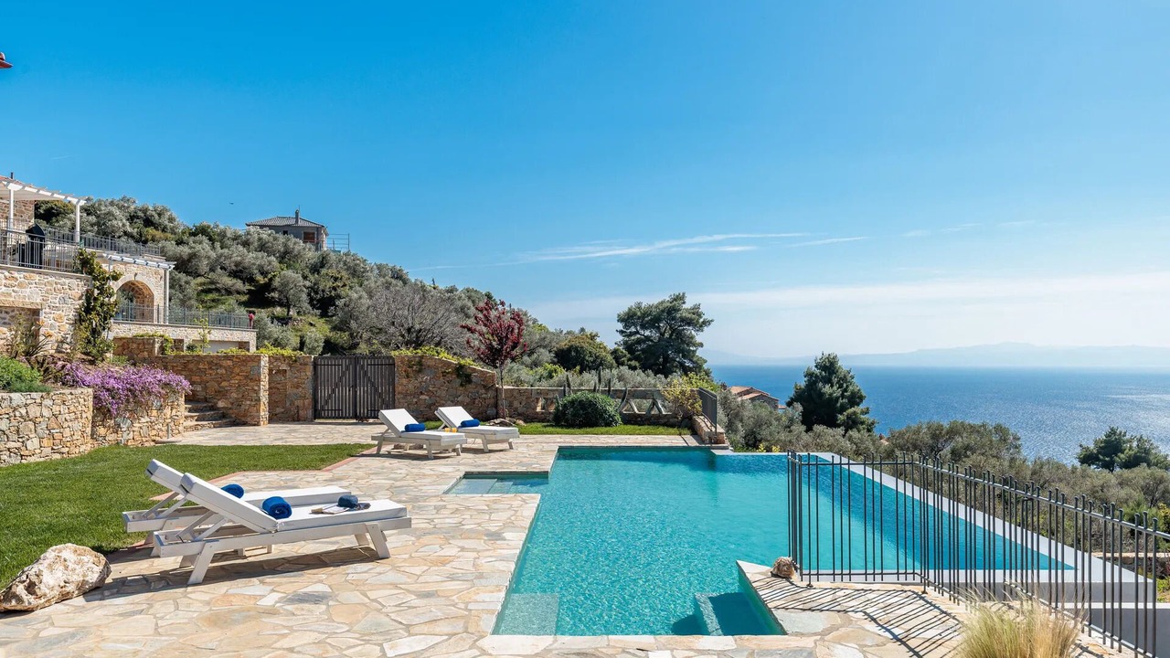 Photo of Outdoor in Glossa