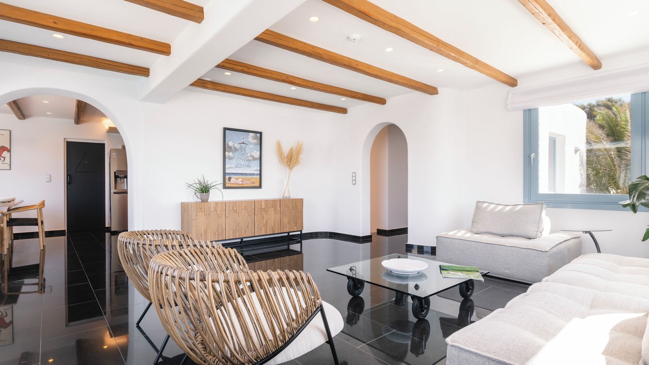Photo of Livingroom in Ornos