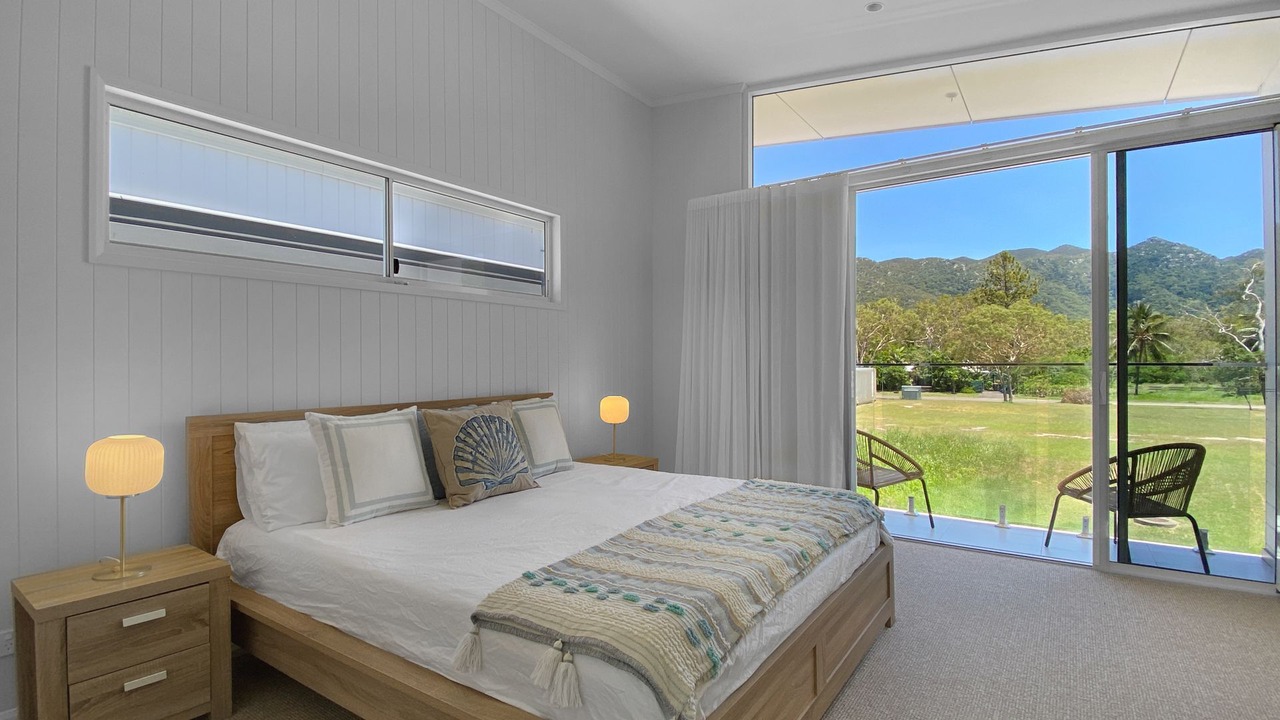 Photo of Bedroom in Nelly Bay
