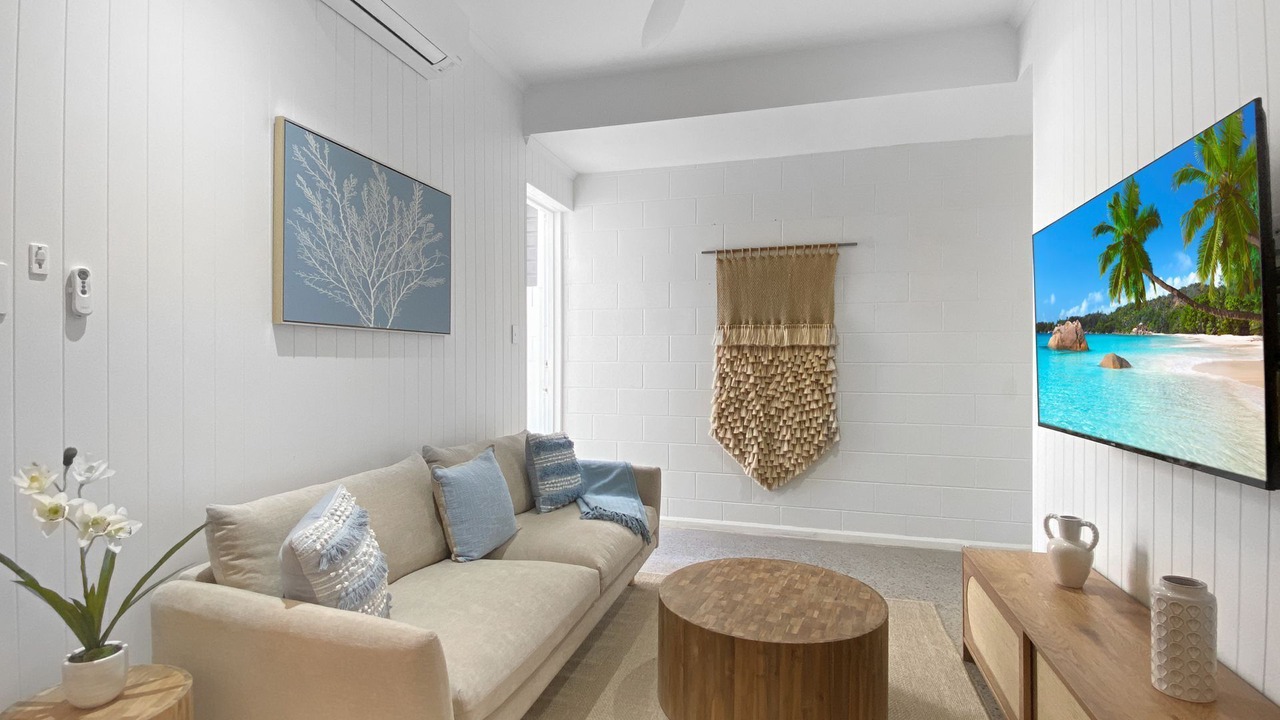Photo of Livingroom in Nelly Bay