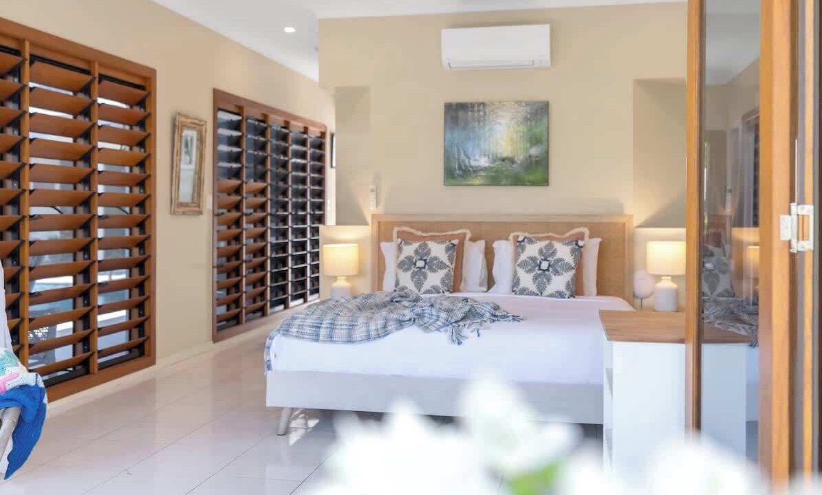 Photo of Bedroom in Trinity Beach