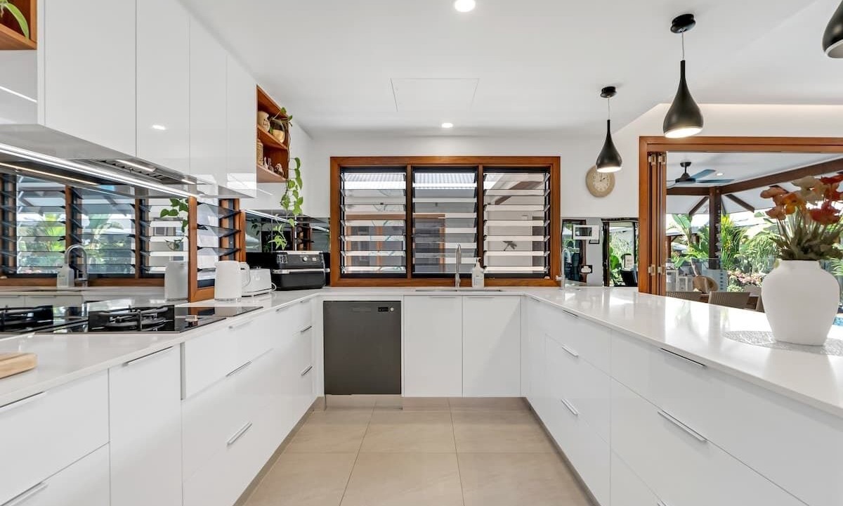 Photo of Kitchen in Trinity Beach