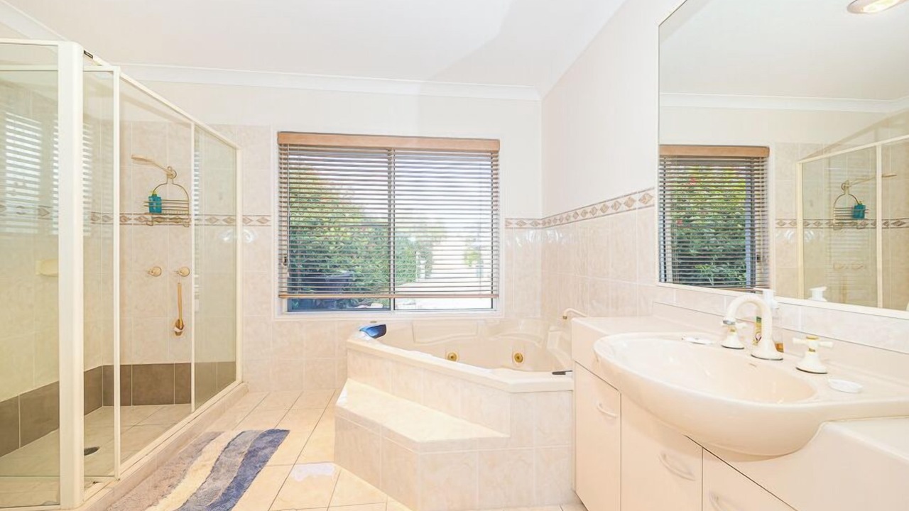 Photo of Bathroom in Banksia Beach